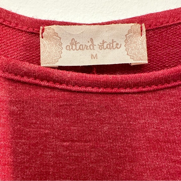 Altr’d State Women’s Red Short Sleeve Top with Lace Hem Size M - Picture 2 of 3